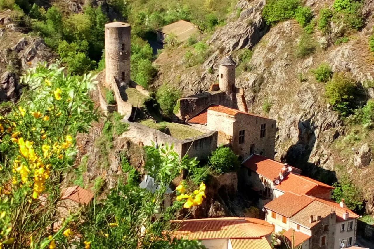 La Maison De Mika Holiday home Saint-Floret